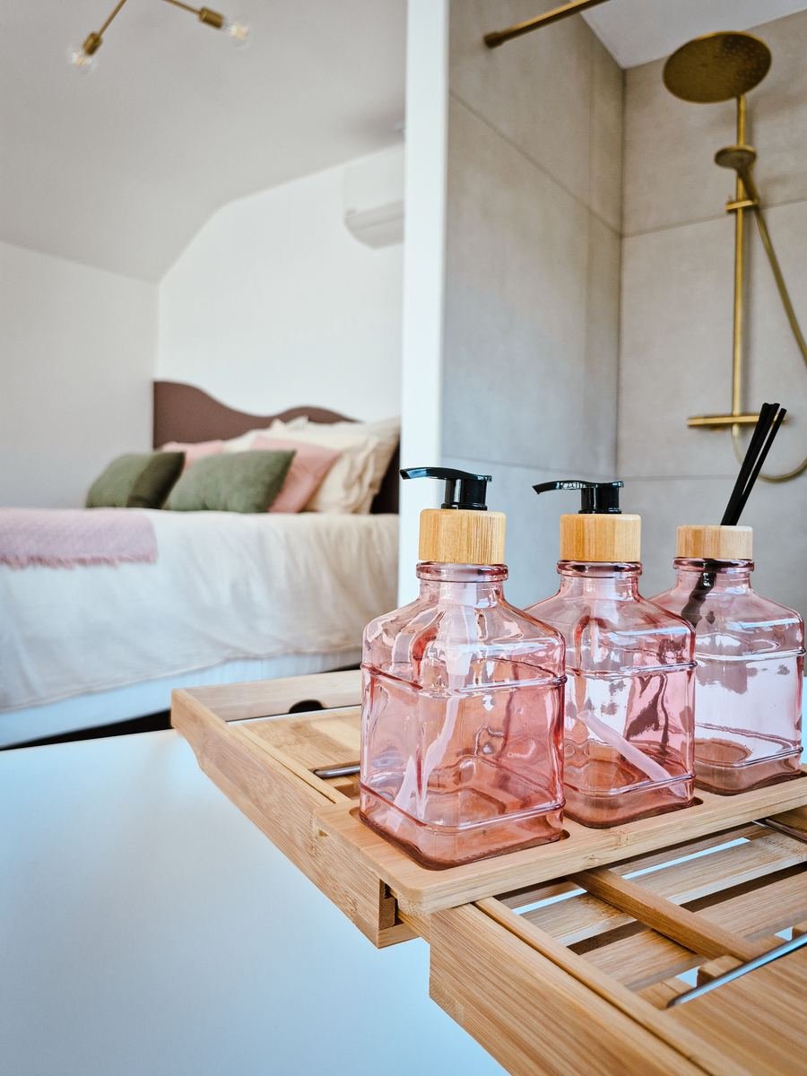 Douche de la salle de bain de Maison H